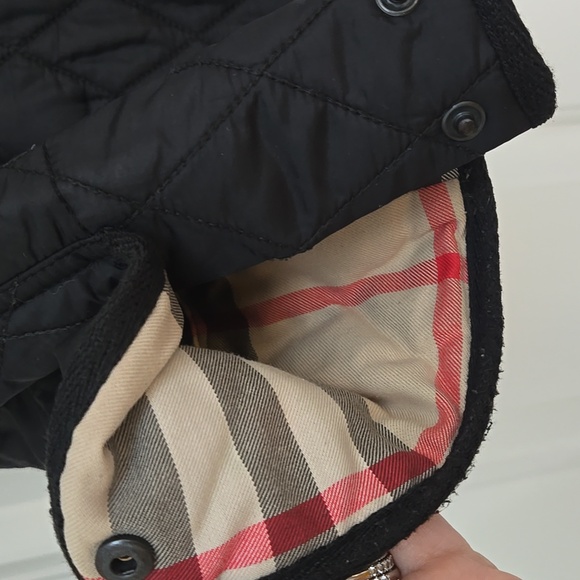 BURBERRY • Men's Black Quilted Lightweight Jacket, Size Medium - Picture 7 of 11